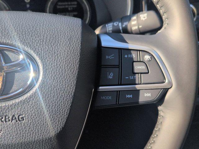 used 2026 Toyota Highlander car, priced at $50,500