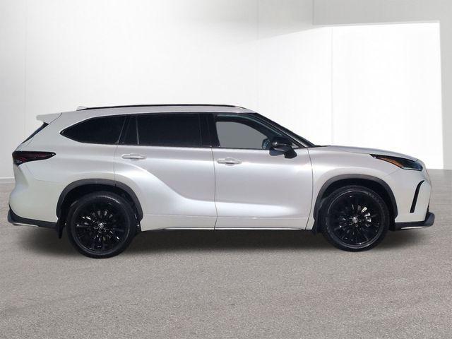 used 2026 Toyota Highlander car, priced at $50,500