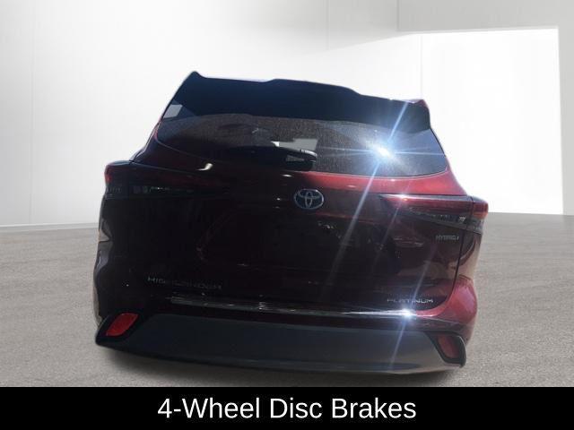 used 2022 Toyota Highlander Hybrid car, priced at $38,900
