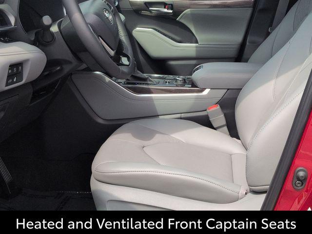 used 2026 Toyota Highlander car, priced at $56,800