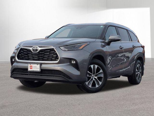 used 2026 Toyota Highlander car, priced at $47,600