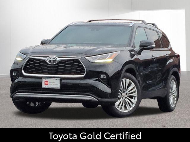 used 2026 Toyota Highlander Hybrid car, priced at $58,999