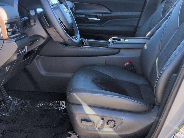 used 2025 Toyota Grand Highlander Hybrid car, priced at $59,900
