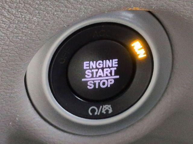 used 2024 Chrysler Pacifica car, priced at $23,999