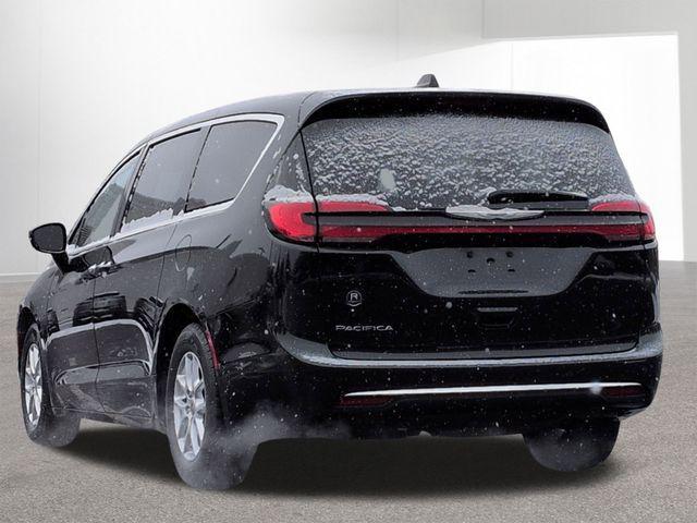 used 2024 Chrysler Pacifica car, priced at $23,999