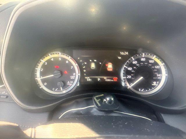 used 2024 Toyota Highlander car, priced at $29,999