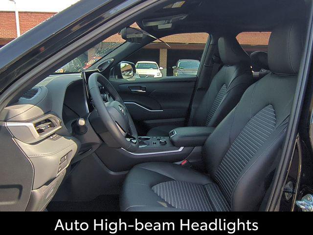 used 2026 Toyota Highlander car, priced at $52,799