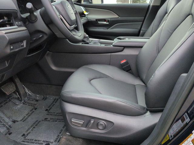 new 2026 Toyota Grand Highlander car, priced at $52,097