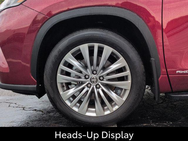 used 2026 Toyota Highlander Hybrid car, priced at $58,400