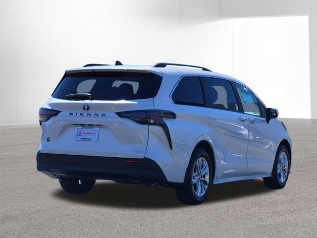 new 2026 Toyota Sienna car, priced at $51,675