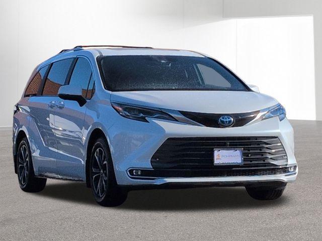 used 2025 Toyota Sienna car, priced at $57,700
