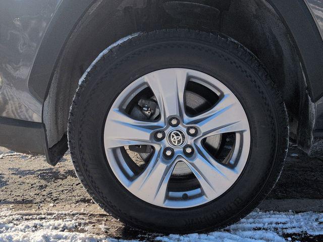 used 2022 Toyota RAV4 Hybrid car, priced at $25,999