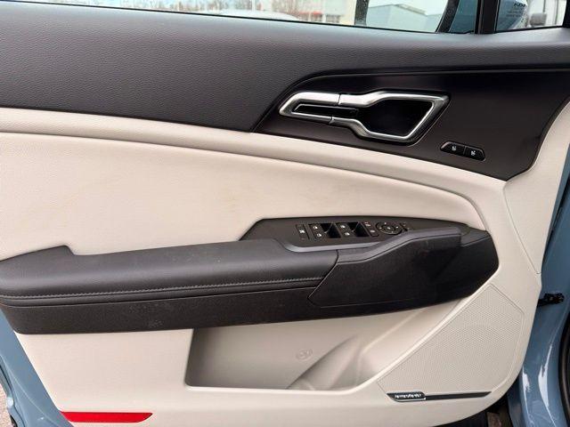 new 2026 Kia Sportage Hybrid car, priced at $39,699