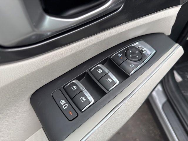 new 2026 Kia Sorento car, priced at $35,493