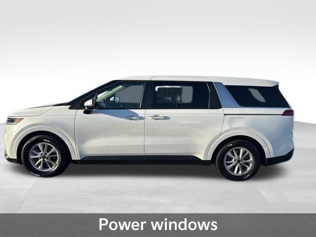 used 2024 Kia Carnival car, priced at $29,730