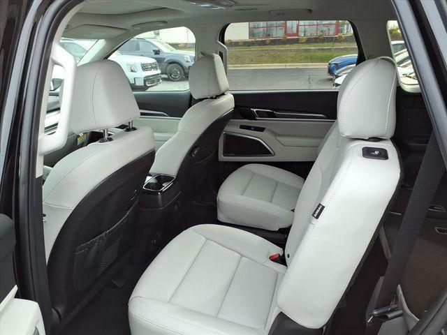 new 2025 Kia Telluride car, priced at $41,897