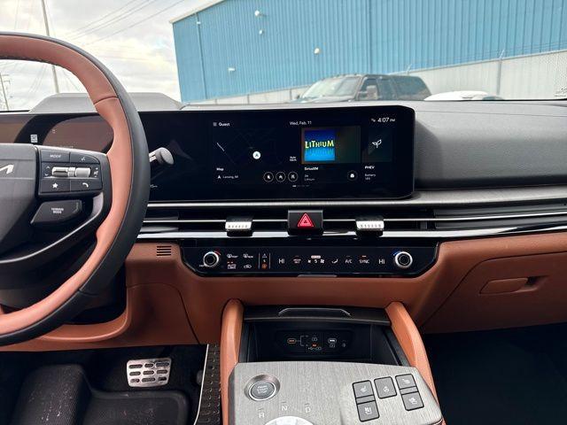 new 2026 Kia Sportage Plug-In Hybrid car, priced at $47,425