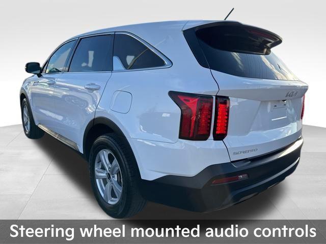 used 2023 Kia Sorento car, priced at $23,251