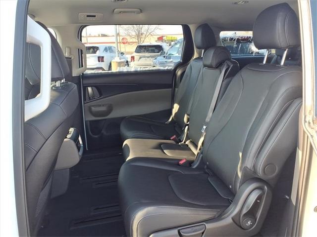 new 2026 Kia Carnival Hybrid car, priced at $41,490