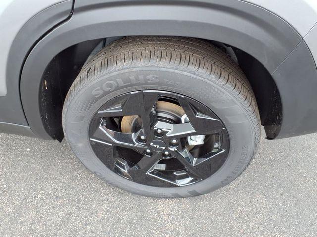 new 2026 Kia Seltos car, priced at $28,895