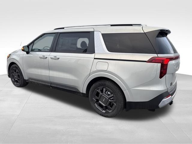 new 2026 Kia Carnival Hybrid car, priced at $45,850