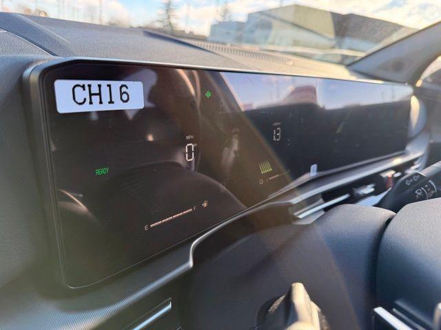 new 2026 Kia Sportage Hybrid car, priced at $34,249