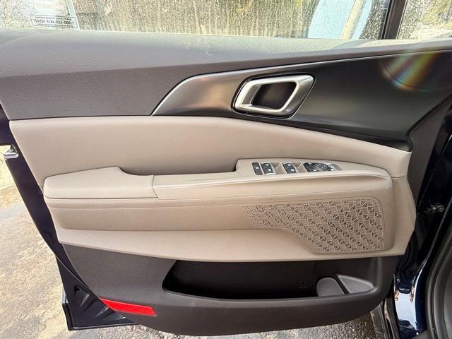 new 2026 Kia Carnival Hybrid car, priced at $43,110