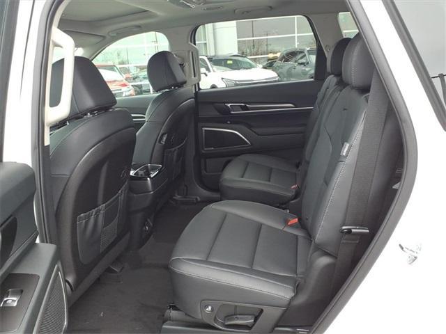 new 2025 Kia Telluride car, priced at $41,305