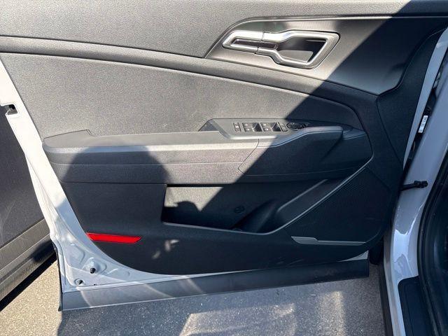 new 2026 Kia Sportage Hybrid car, priced at $33,537