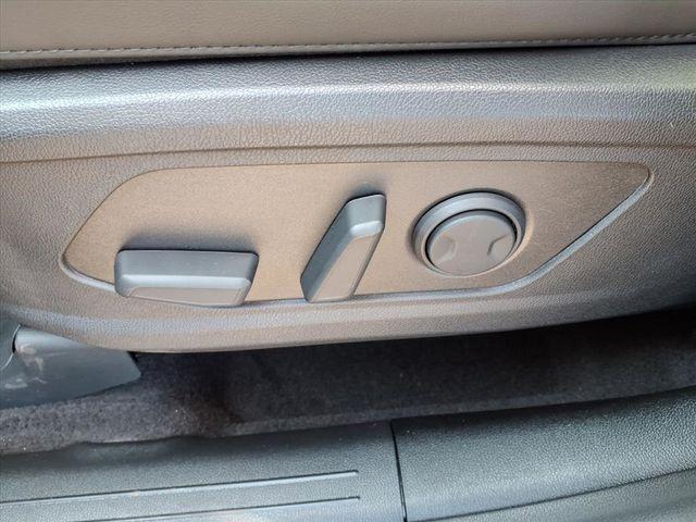 new 2026 Kia Sorento car, priced at $40,381