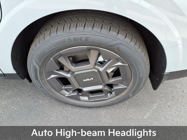 new 2026 Kia Carnival Hybrid car, priced at $47,598