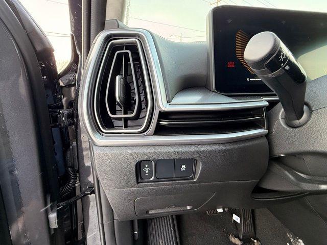 new 2026 Kia Sorento car, priced at $31,304