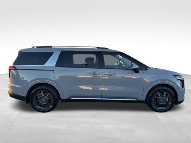 new 2026 Kia Carnival Hybrid car, priced at $47,903