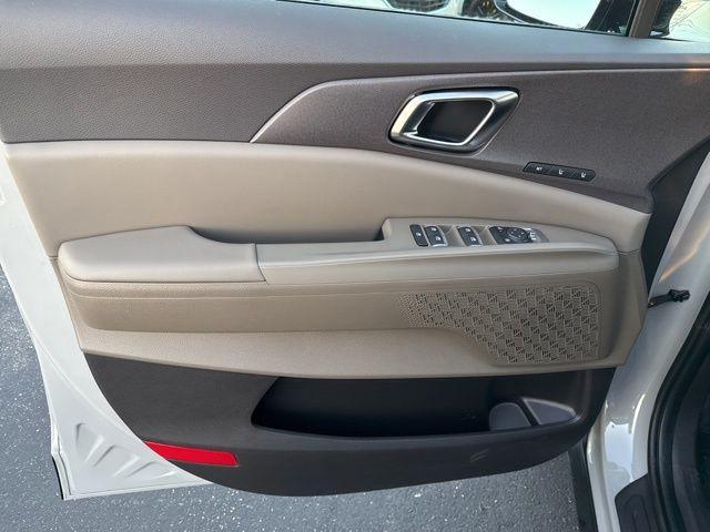 new 2026 Kia Carnival Hybrid car, priced at $47,903