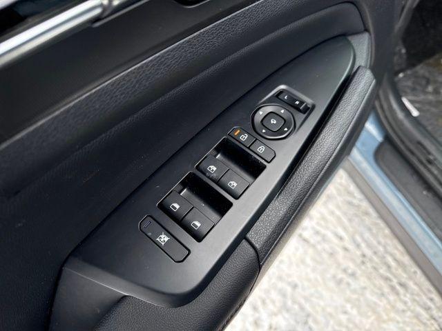 new 2026 Kia Sportage Hybrid car, priced at $39,554