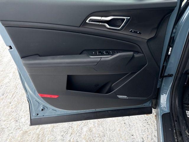 new 2026 Kia Sportage Hybrid car, priced at $39,554