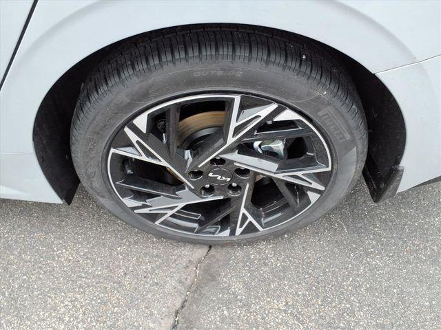 new 2026 Kia K5 car, priced at $31,370