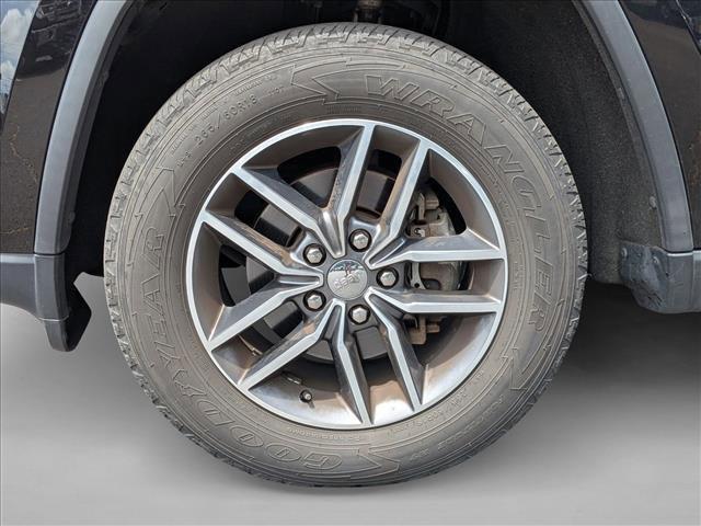 used 2018 Jeep Grand Cherokee car, priced at $17,892