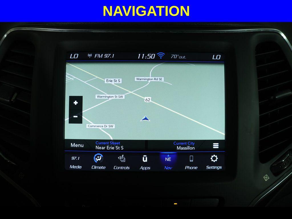 used 2023 Jeep Cherokee car, priced at $20,994