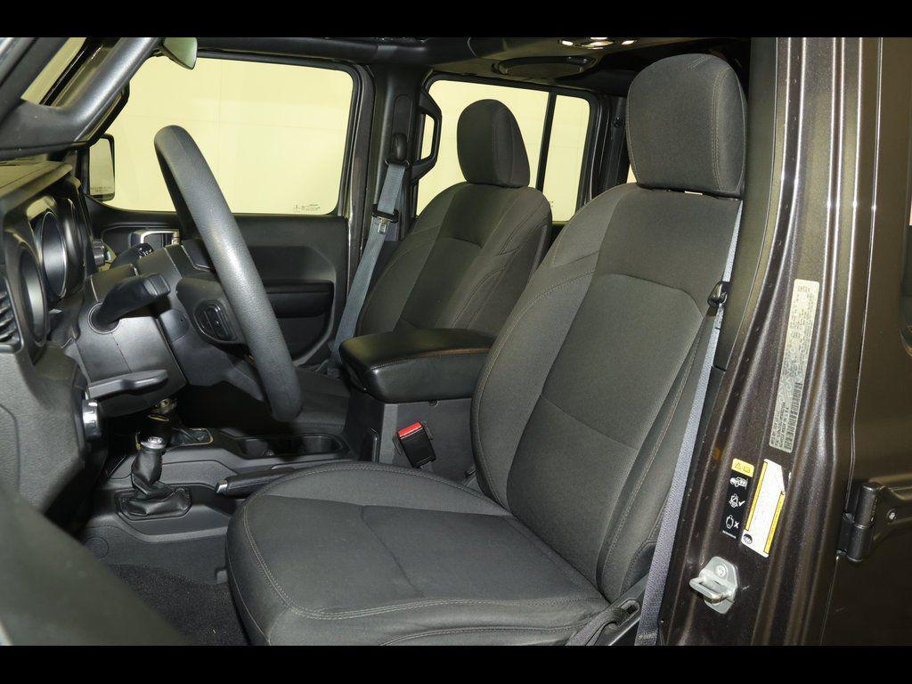 used 2021 Jeep Wrangler Unlimited car, priced at $21,994