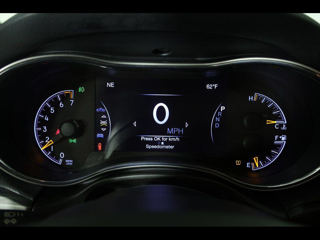 used 2022 Jeep Grand Cherokee car, priced at $19,827