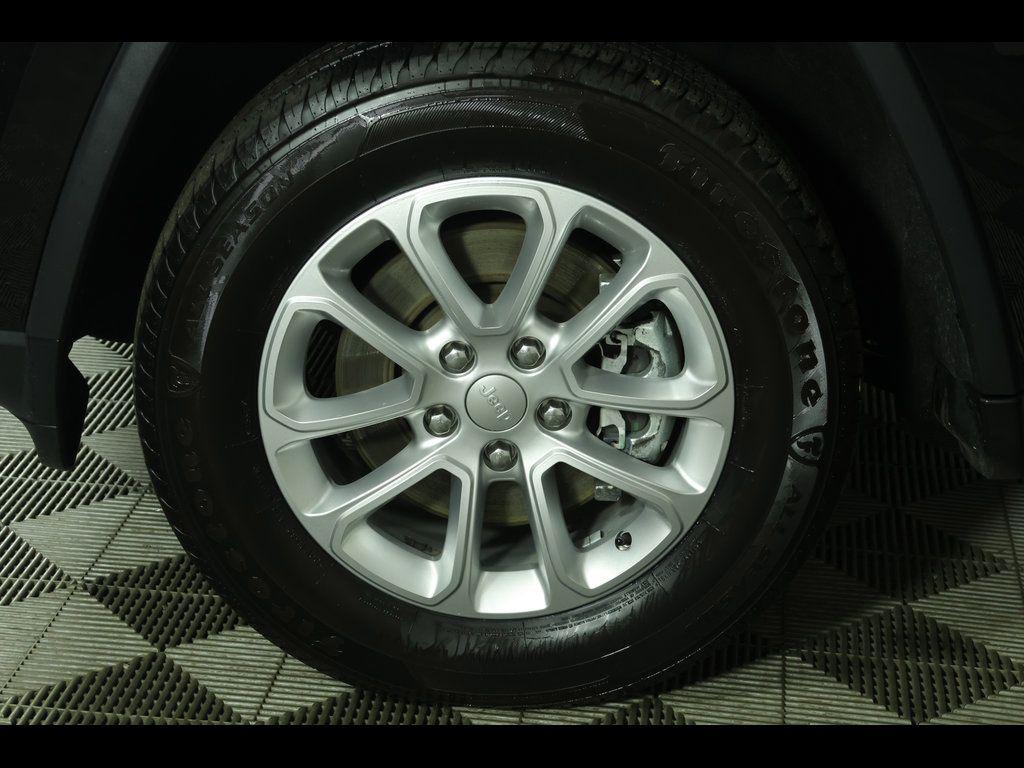 used 2022 Jeep Grand Cherokee car, priced at $19,827