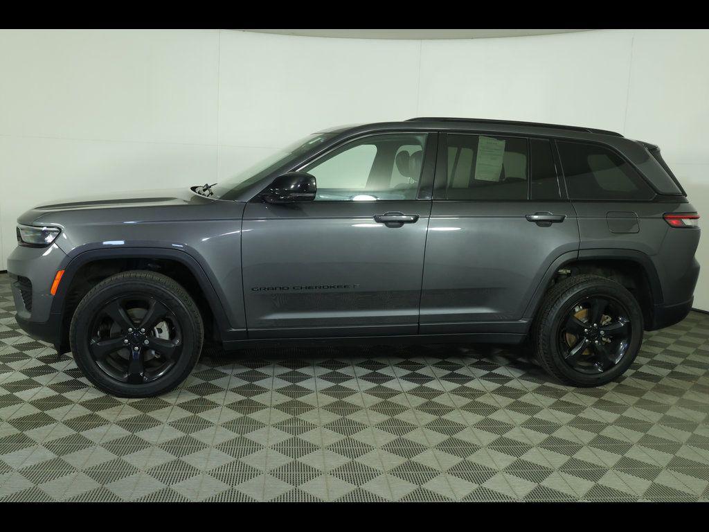 used 2022 Jeep Grand Cherokee car, priced at $24,240