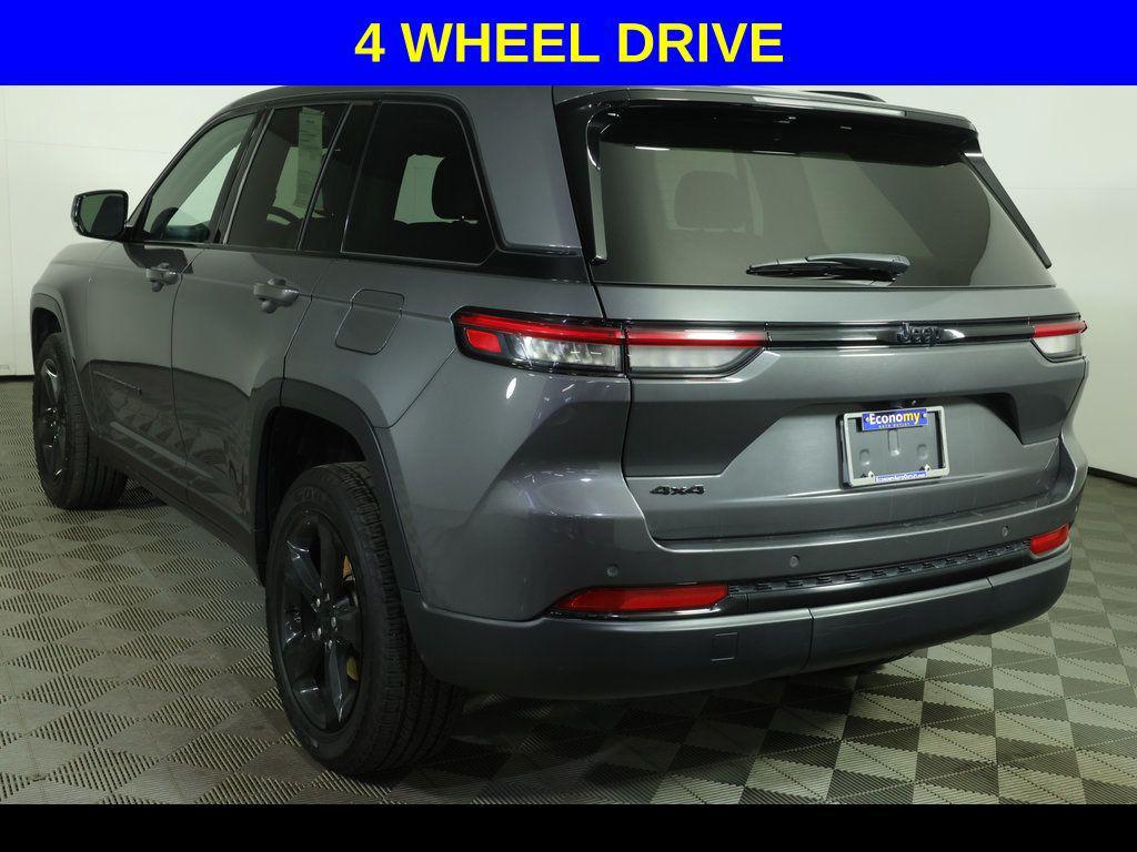 used 2022 Jeep Grand Cherokee car, priced at $24,240