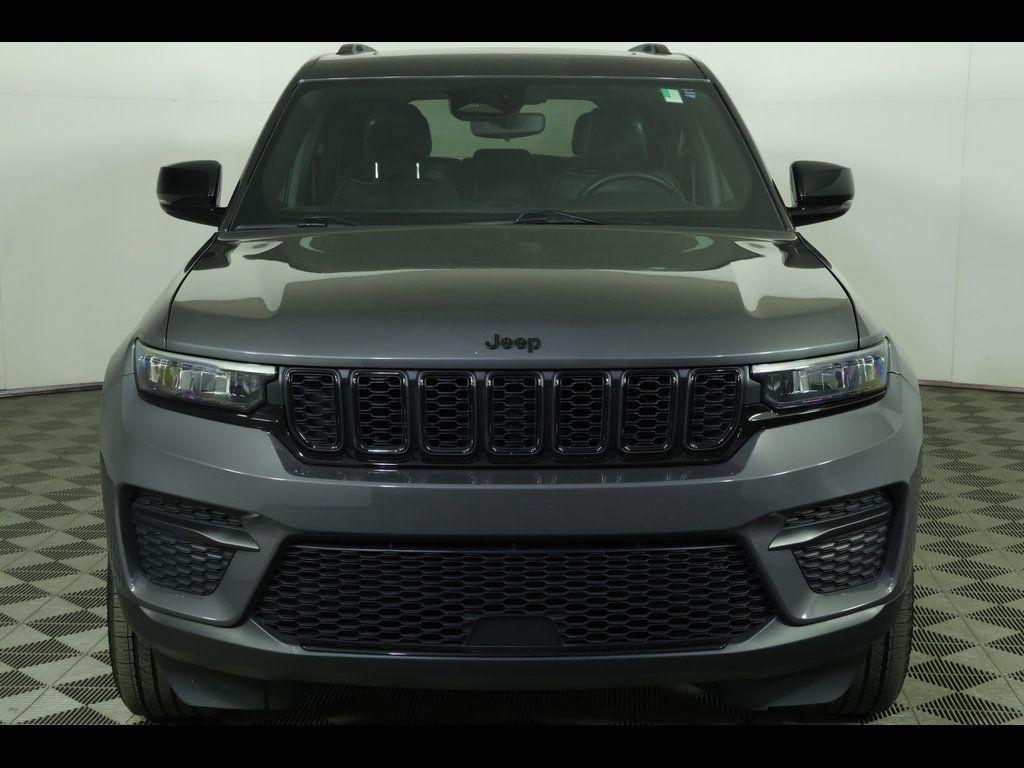 used 2022 Jeep Grand Cherokee car, priced at $24,240