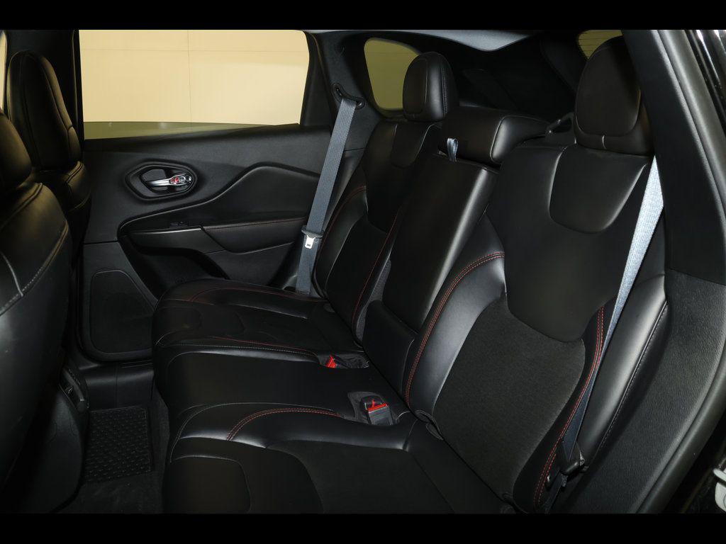 used 2020 Jeep Cherokee car, priced at $16,995