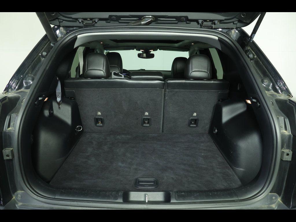 used 2020 Jeep Cherokee car, priced at $16,995