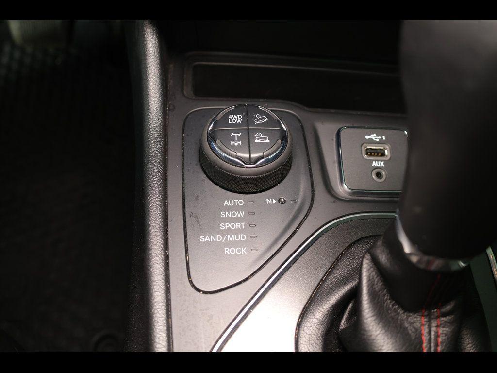 used 2020 Jeep Cherokee car, priced at $16,995