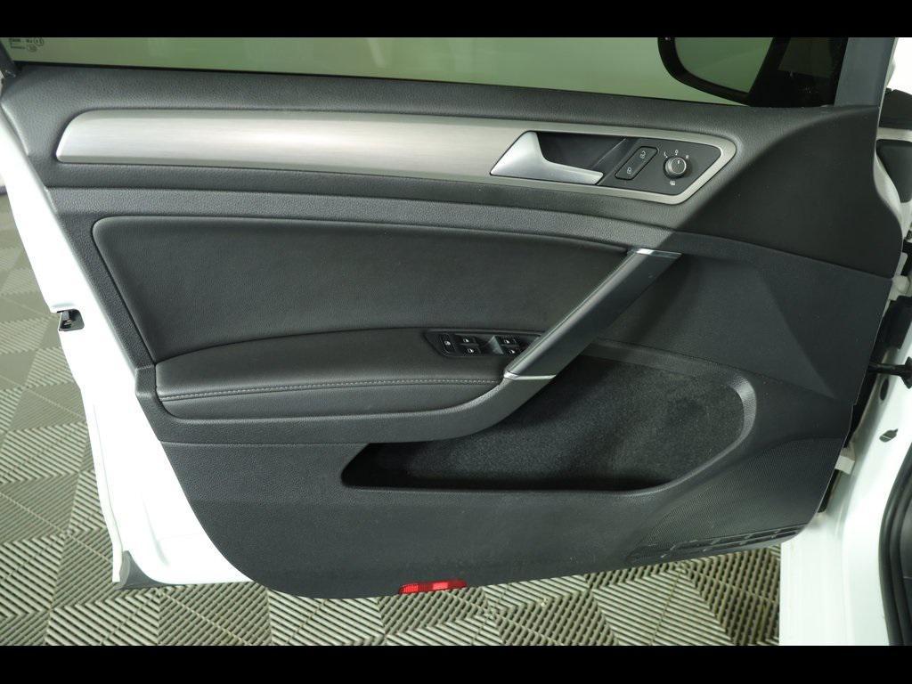 used 2015 Volkswagen Golf SportWagen car, priced at $6,989