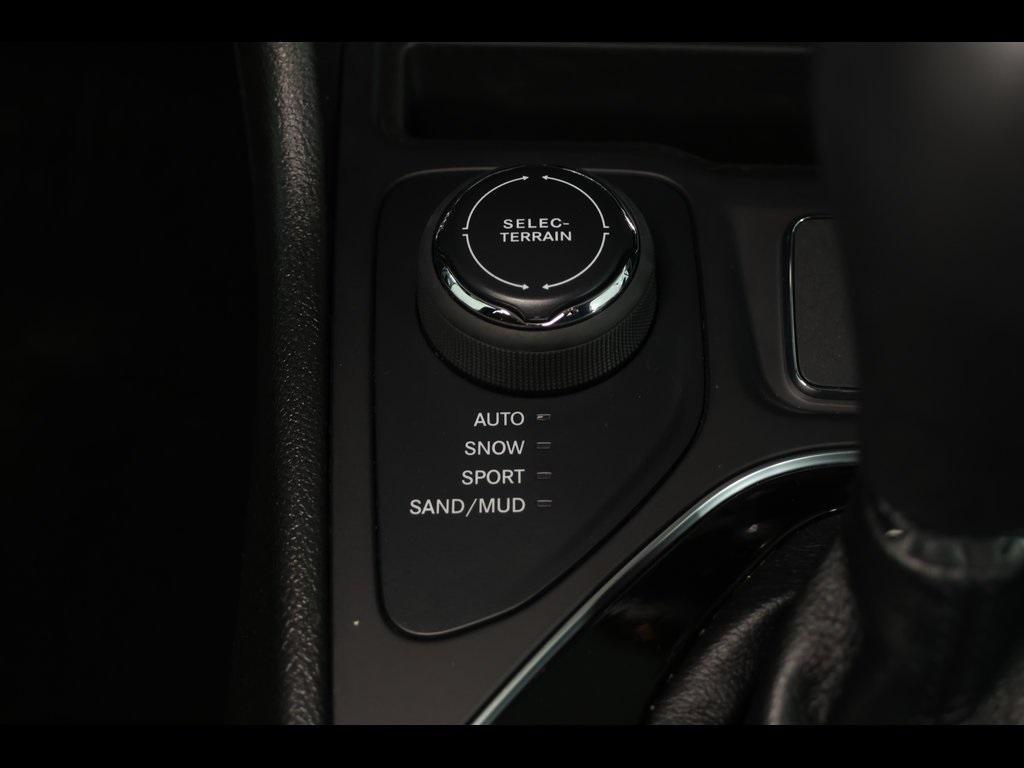 used 2021 Jeep Cherokee car, priced at $17,983